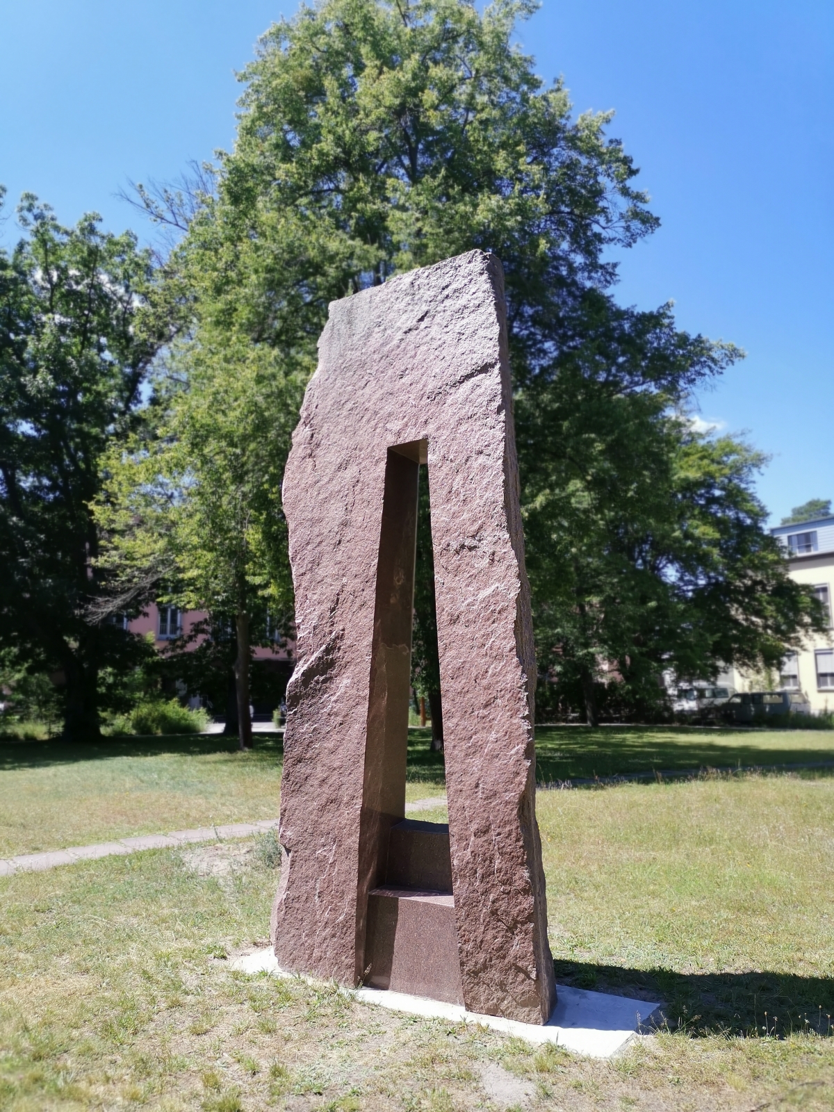 Tor aus schwedischem Granit